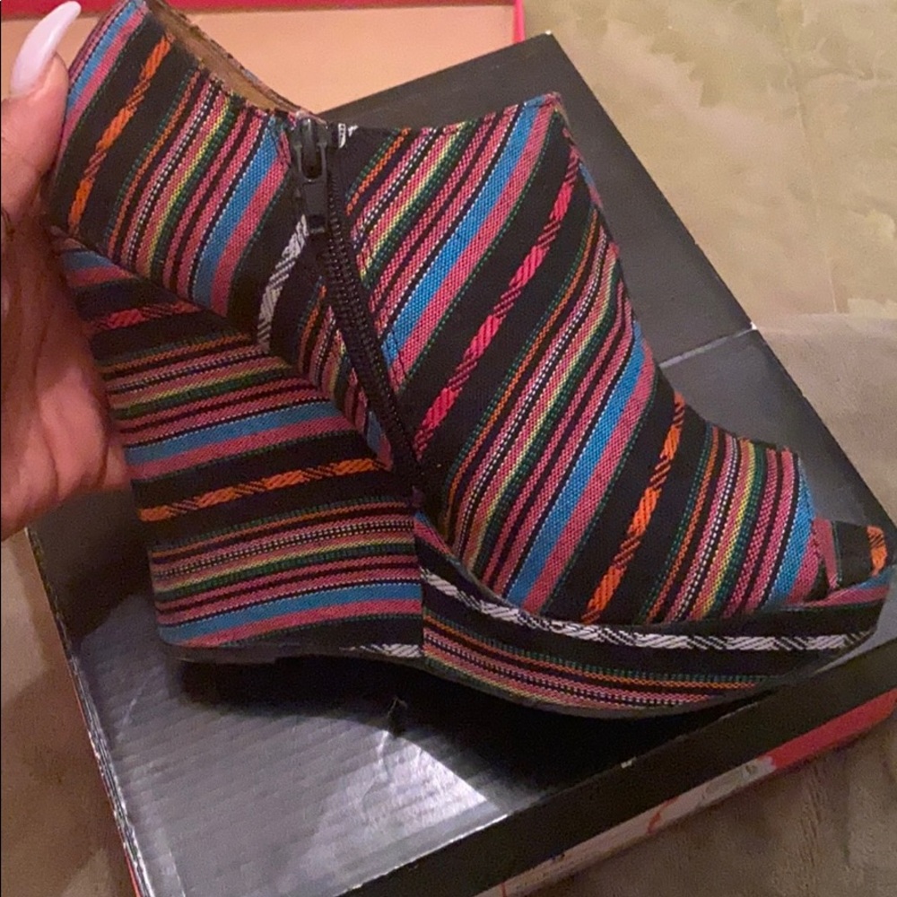 Wedges - Picture 2 of 2